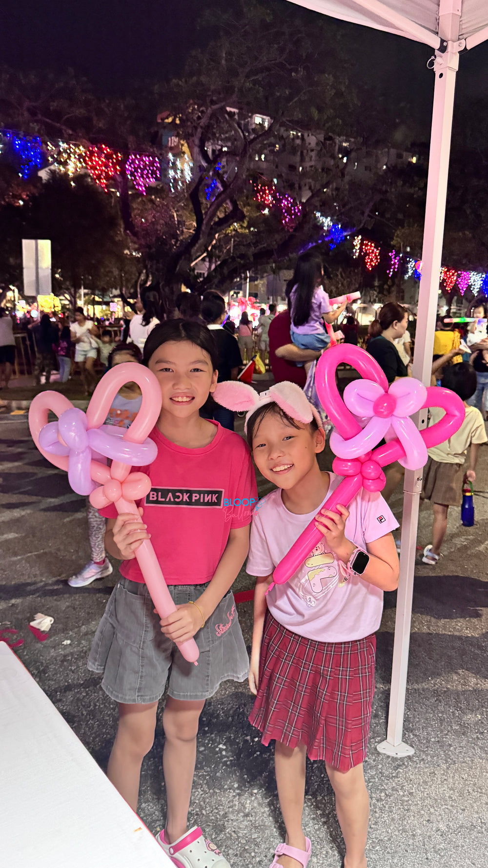 Heart shape balloon sculpting for heartland community celebration event in Singapore by Bloop Balloons