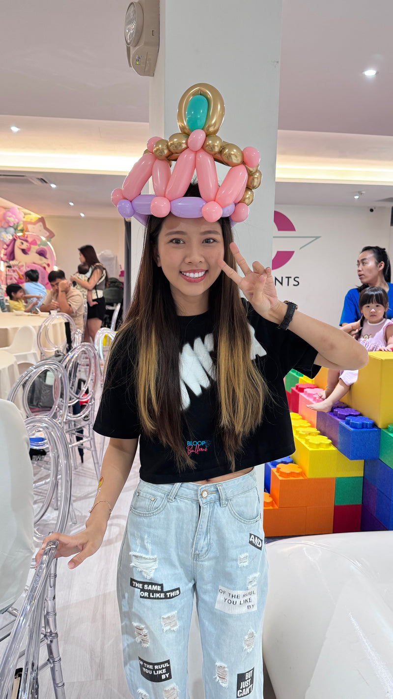 Princess tiara balloon sculpting design for kids birthday party in Singapore by Bloop Balloons