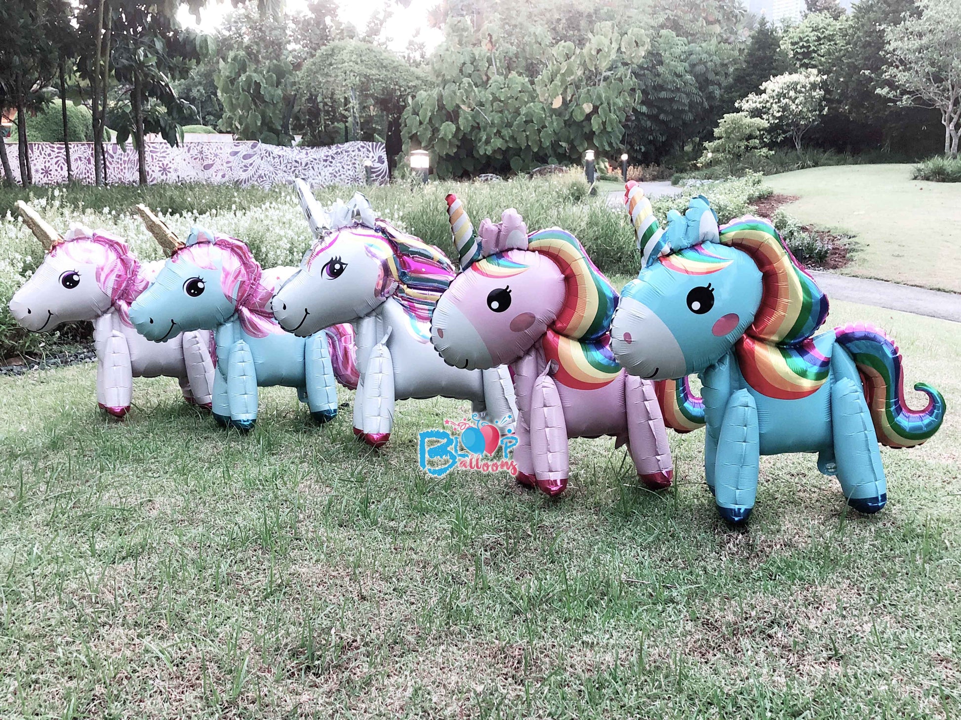 [Pink Rainbow Unicorn] - 3D Unicorn Walker Balloon (Air-Filled Only) 