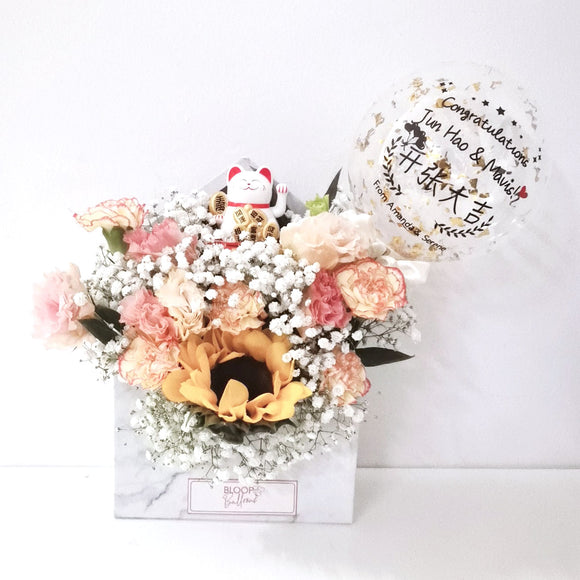 Fortune Cat Envelope Flower Box with 5'' Personalised Confetti Balloon