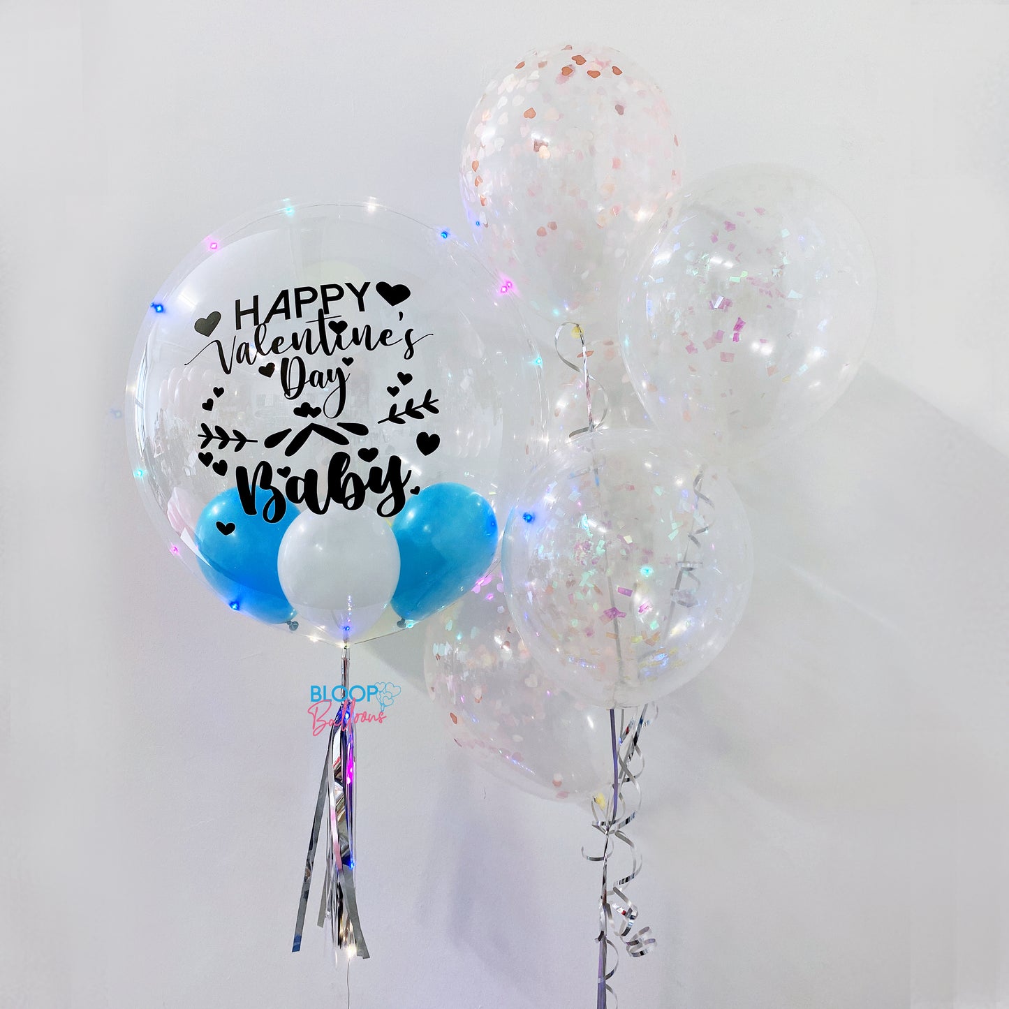 24'' personalised balloon with 1 bundle of 5 confetti balloons